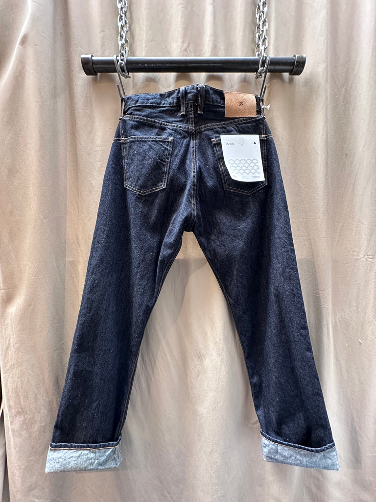 Crafted for denim purists and everyday wearers alike, the CS Cut 12 oz. Japanese Selvedge Jean blends vintage inspiration with modern comfort. Featuring a high rise, straight back yoke, and a roomy top block with full thighs, this fit tapers ever so slightly from the knee down—delivering a classic silhouette with an updated edge.

Made from premium 12 oz. indigo warp/white weft Japanese selvedge denim fabric woven in Okayama, Japan. 
