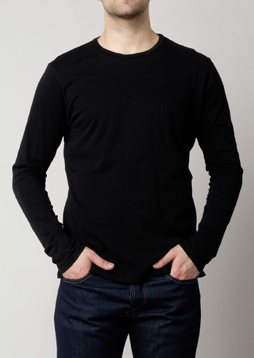 This super soft Brooklyn Denim Co. long sleeve t-shirt features a lightweight cotton crew neckline and a front pocket.

Details:

*Made From 100% Organic Cotton

*Crew Neck

*Front Pocket

*No Tags

*Made in U.S.A.