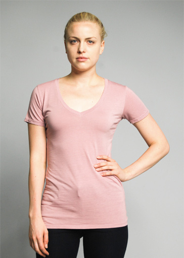 This Brooklyn Denim Co. super soft tee features a v-neck with short sleeves.

Details:

*60% Hemp, 40% Organic Cotton

*Pre-Shrunk

*No Tags

*Made in USA