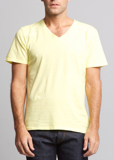 This super soft Brooklyn Denim Co. tee features a v-neckline with short sleeves.

Details:

*100% Organic Cotton

*Short Sleeve Tee

*V-Neck

*Made in USA