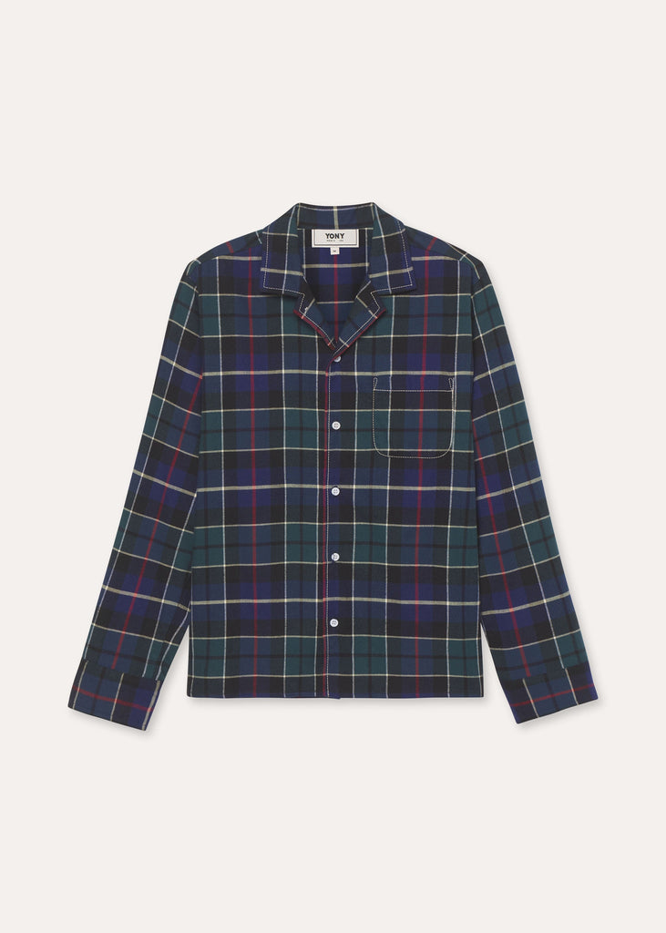 Cotton flannel camp collar button down
Made in Los Angeles
Contrast top stitching throughout
Fabric: 100% cotton | Made in Japan
Buttons: Made in Italy
Machine wash cold, tumble dry low