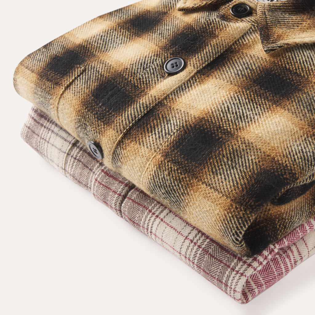 Cotton Plaid Shirt
Made in Los Angeles
Two front patch pockets
Pleated cuff closure
Fabric: 100% cotton | Made in Japan
Buttons: Made in Italy
Dry clean only