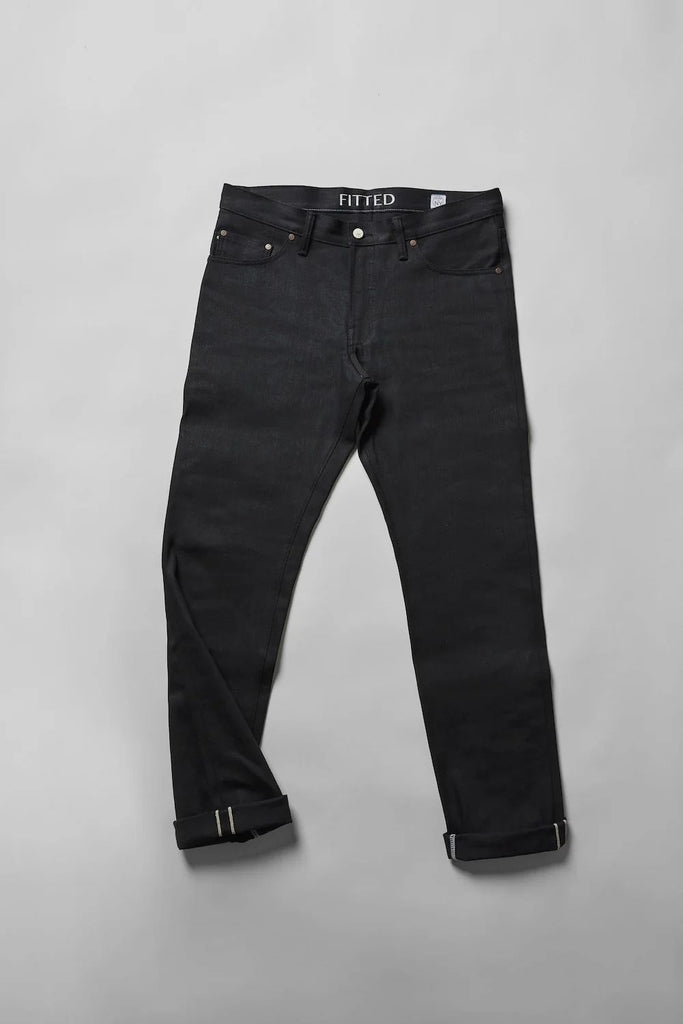 DENIM
Standard Issue 2xB is the same composition as the Standard Issue, in a double black denim. Slight stretch to keep you comfortable throughout the day, a soft hand and a jet black exterior that begins with a slight sheen that will fade and soften with wear. This is well behaved selvedge from day one that only gets better with wear.
- 13.5oz selvedge denim
- 96/4% cotton/poly
-Black warp x black weft
- Right hand twill
- Collect Mills in Okayama, Japan