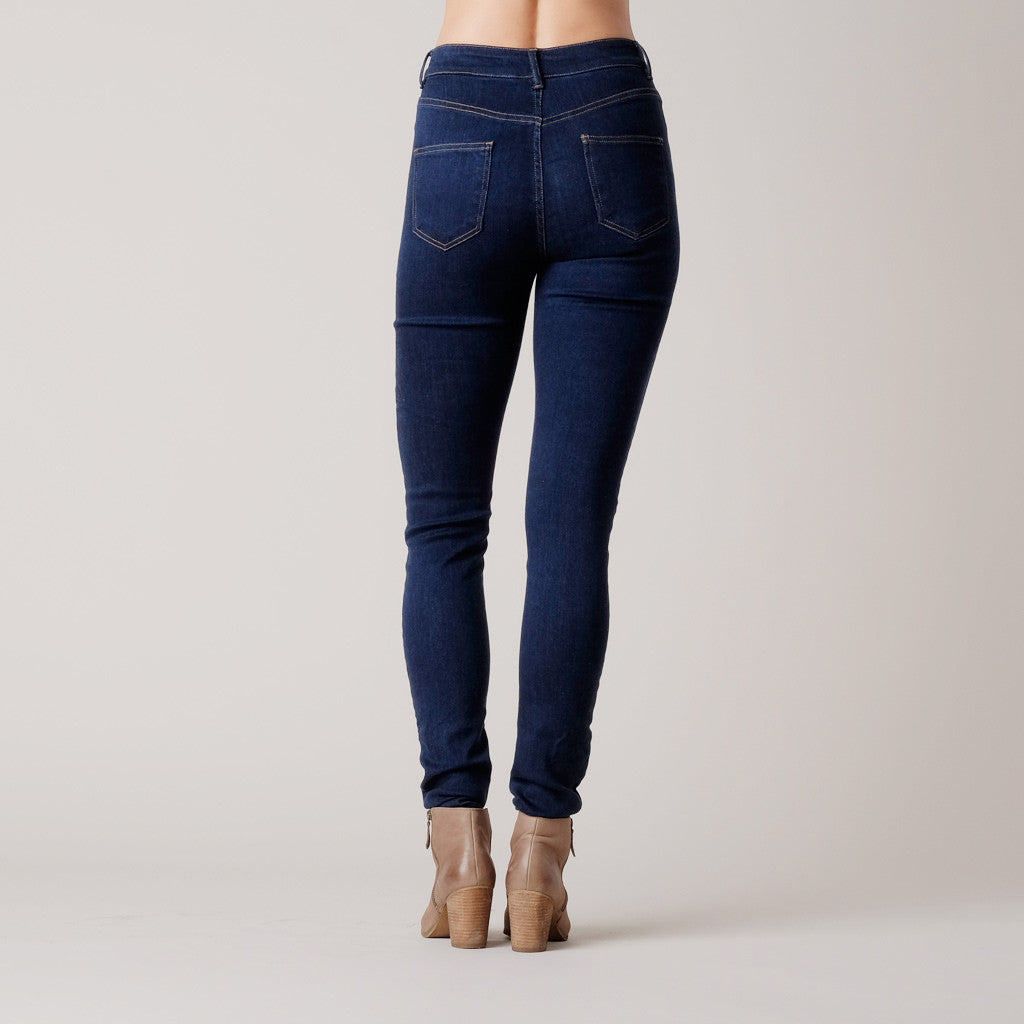 These Brooklyn Denim Co. high waisted skinny jeans are have some stretch so they are comfortable all day long with a skinny cut throughout and have the classic 5-pocket zip fly style.

Details:

64% Tencel, 30% Cotton, 4% EME, 2% Elastane

13.75oz Stretch Cone Mills Denim

High Waisted stretch jeans

Skinny

Made in USA