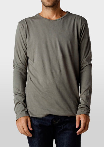 This Brooklyn Denim Co. super soft long sleeve tee features a crew neckline.

Details:

*100% organic cotton

*No tags

*Crew Neck

*Pre-Shrunk

*Made in USA
