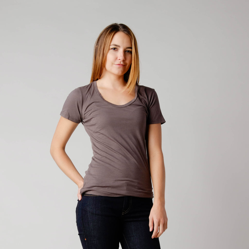 Introducing the Brooklyn Denim Co. Organic Cotton Swoop Neck Tee, a lightweight and super-soft t-shirt that combines sustainable materials with a stylish design.

Key Features:

    100% Organic Cotton: Crafted from high-quality organic cotton, this tee offers exceptional softness and breathability, ensuring all-day comfort.

    Swoop Neckline: The elegant swoop neckline adds a touch of modern flair, making it a versatile addition to any wardrobe.