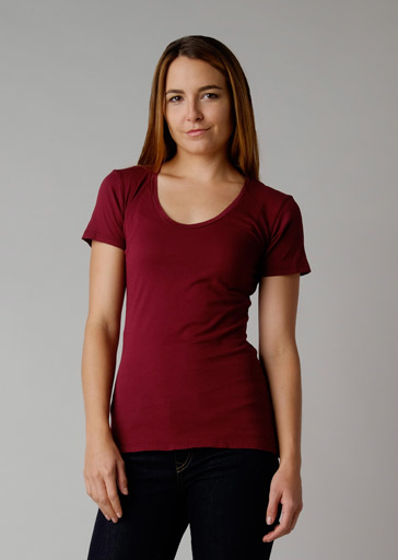 Introducing the Brooklyn Denim Co. Organic Cotton Swoop Neck Tee, a lightweight and super-soft t-shirt that combines sustainable materials with a stylish design.

Key Features:

    100% Organic Cotton: Crafted from high-quality organic cotton, this tee offers exceptional softness and breathability, ensuring all-day comfort.

    Swoop Neckline: The elegant swoop neckline adds a touch of modern flair, making it a versatile addition to any wardrobe.