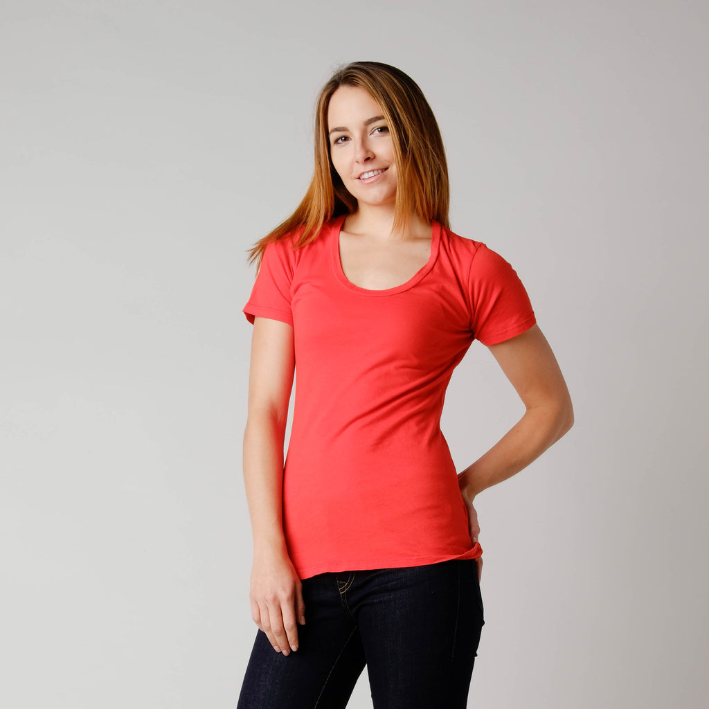 Introducing the Brooklyn Denim Co. Organic Cotton Swoop Neck Tee, a lightweight and super-soft t-shirt that combines sustainable materials with a stylish design.

Key Features:

    100% Organic Cotton: Crafted from high-quality organic cotton, this tee offers exceptional softness and breathability, ensuring all-day comfort.

    Swoop Neckline: The elegant swoop neckline adds a touch of modern flair, making it a versatile addition to any wardrobe.
