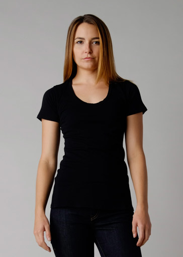 This Brooklyn Denim Co. light weight super soft tee features a swoop neckline with short sleeves.

Details:

*100% Organic Cotton

*No Tag

*Pre-Shrunk

*Made in USA