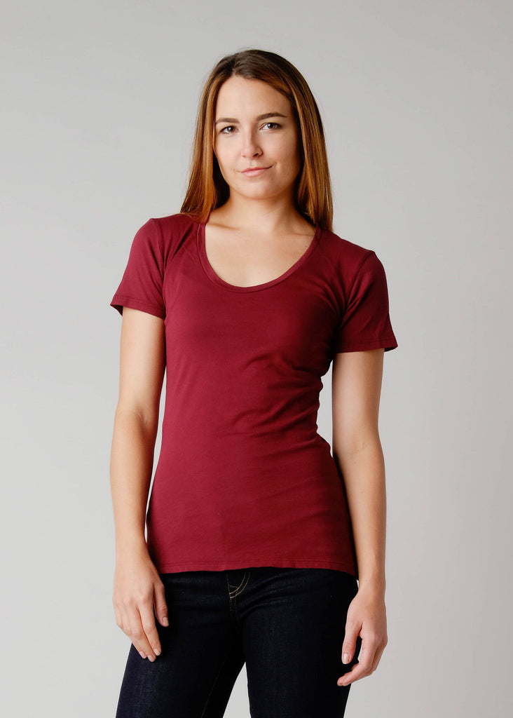 This Brooklyn Denim Co. light weight super soft tee features a swoop neckline with short sleeves.

Details:

*100% Organic Cotton

*No Tag

*Pre-Shrunk

*Made in USA