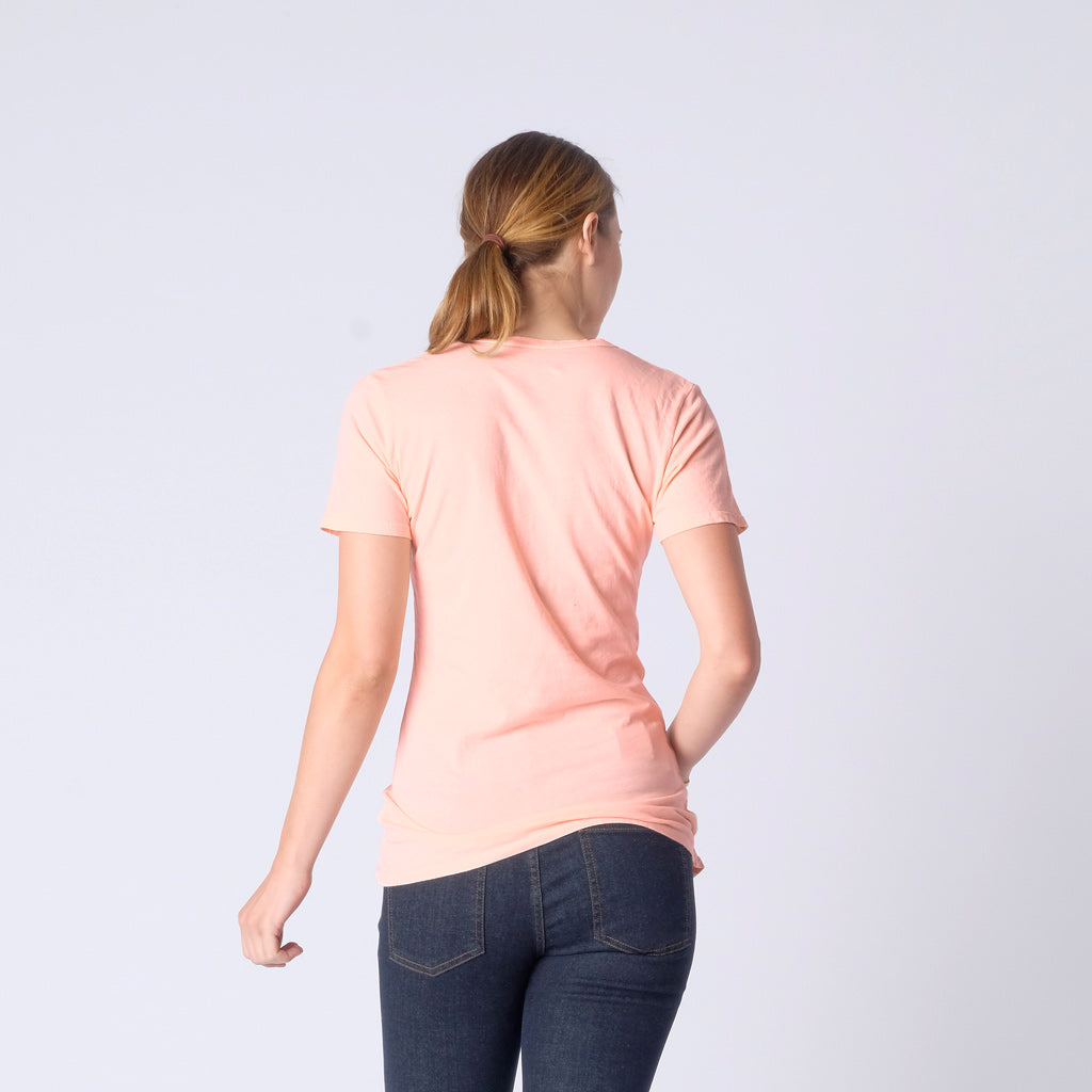 This Brooklyn Denim Co. light weight super soft tee features a swoop neckline with short sleeves.

Details:

*100% Organic Cotton

*No Tag

*Pre-Shrunk

*Made in USA