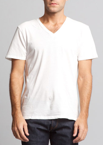 This super soft Brooklyn Denim Co. tee features a v-neckline with short sleeves.

Details:

*100% Organic Cotton

*Short Sleeve Tee

*V-Neck

*Made in USA