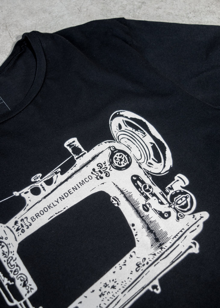 

This Brooklyn Denim Co. features a vintage Singer machine graphic screen printed on a super soft short sleeve tee with a crew neckline.

Details:

*100% organic cotton

*Pre-Shrunk

*No tag

*Made in USA